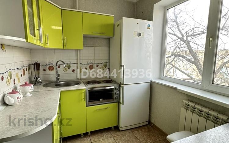 3-комнатная квартира, 57 м², 4/5 этаж, 1 микрорайоне 16 за 17 млн 〒 в Семее — фото 8