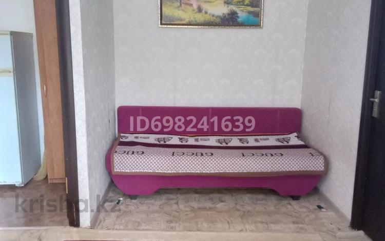 1-комнатная квартира · 40 м² · 1/5 этаж, Молдавская 20 — Проспект Абая за 8 000 ₸ в Уральске — фото 3