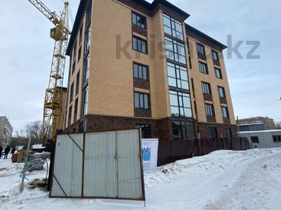 3-комнатная квартира, 84.7 м², 3/5 этаж, Жамбыла Жабаева за ~ 28 млн 〒 в Петропавловске