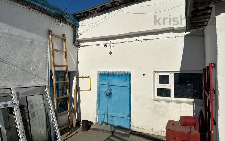 Свободное назначение, офисы, магазины и бутики, склады, азс, автосервисы и автомойки, общепит, салоны красоты, сельское хозяйство, бани, гостиницы и зоны отдыха, фитнес и спорт, медцентры и аптеки, образование, развлечения, конференц-залы, кабинеты и рабочие места, студии · 22 м² за 29 000 〒 в Костанае — фото 2