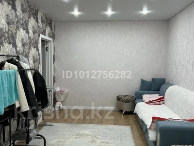 2 бөлме · 61 м² · 3/9 қабат, Гүлдер 3 ш/а., Муканова 86, бағасы: 50 000 ₸ в Караганде, Казыбек би р-н