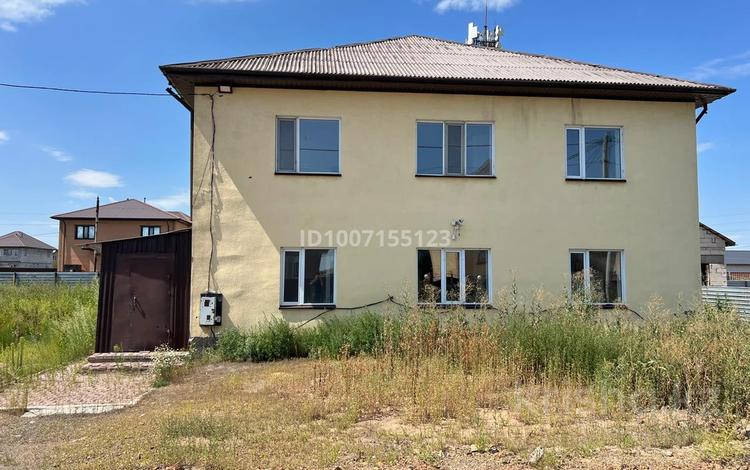 Отдельный дом · 20 комнат · 591 м² · 10 сот., мкр Уркер, Малайсары батыра 83 за 160 млн ₸ в Астане, Нура р-н — фото 2