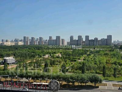 3-комнатная квартира · 97 м² · 8/15 этаж, Кабанбай батыр 48/5 за 77 млн ₸ в Астане, Есильский р-н