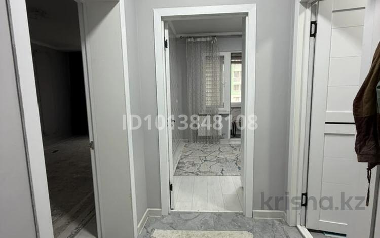 2-комнатная квартира · 38.5 м² · 6/16 этаж, мкр Калкаман-2, Абишева 36/13 — Напротив возле рынка Жібек жолы за 28.5 млн ₸ в Алматы, Наурызбайский р-н — фото 2
