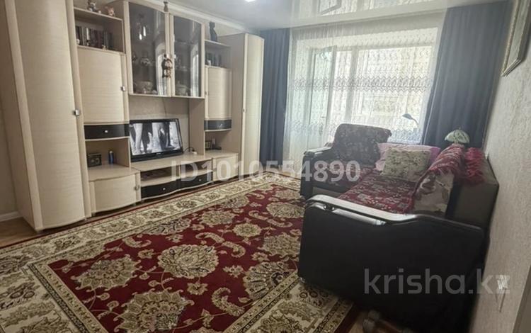 3-комнатная квартира · 61 м² · 2/5 этаж, Кердери 137 — Кердери Абая за 20.5 млн ₸ в Уральске, мкр Школьник — фото 2