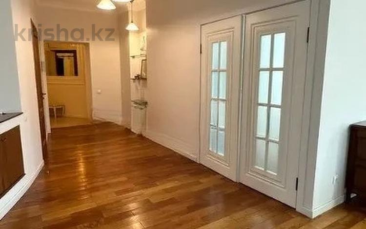 4-комнатная квартира · 181.3 м² · 7/16 этаж, мкр Самал-1 за 157 млн ₸ в Алматы, Медеуский р-н — фото 10