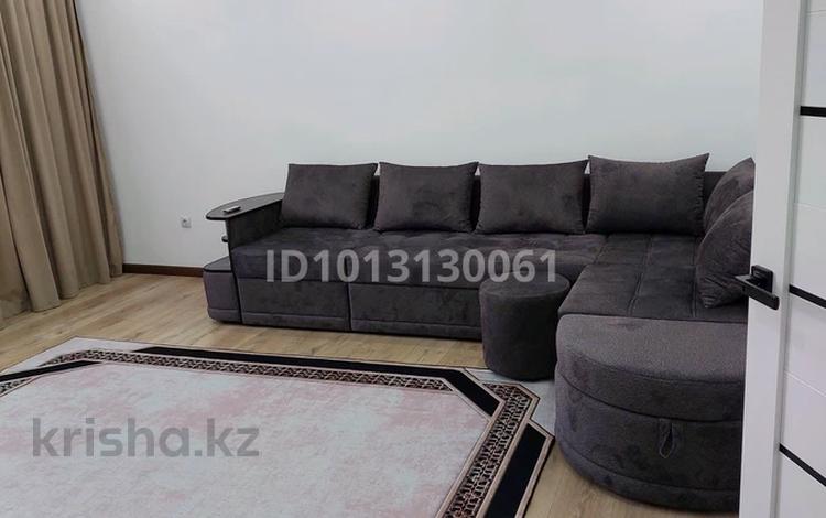 2-бөлмелі пәтер · 80 м² · 2/5 қабат, мкр. Алтын орда, Мкр. Батыс-2, участок №339, бағасы: 17 000 ₸ в Актобе — фото 2