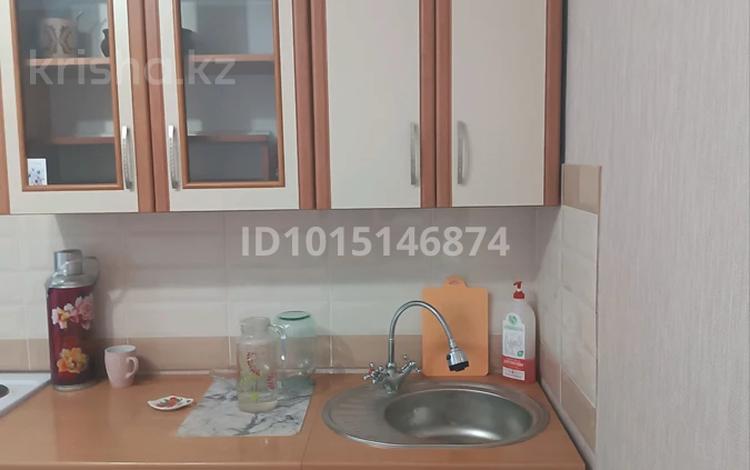 1-бөлмелі пәтер · 34.2 м² · 1/9 қабат, Гүлдер 3 ш/а., мкр Юго-Восток, мкр Гульдер 1 14, бағасы: 15 млн ₸ в Караганде, Казыбек би р-н — фото 2