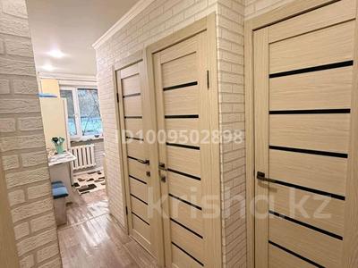 2-комнатная квартира · 45 м² · 1/5 этаж, Мира — Самрук за 9 млн 〒 в Темиртау