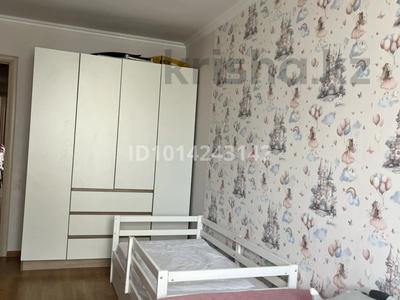 3-бөлмелі пәтер · 77.7 м² · 3/5 қабат, Болекпаева 17 — Болекпаева-Жургенова, бағасы: 350 000 ₸ в Астане, Сарайшык р-н