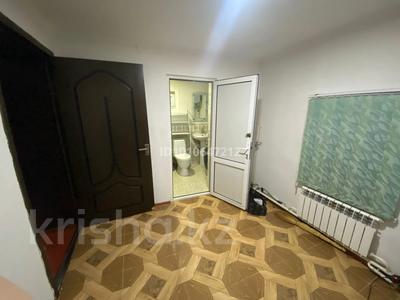 3-комнатная квартира · 10 м² · 1 этаж, Карасай батыр 17 за 80 000 〒 в Туркестане