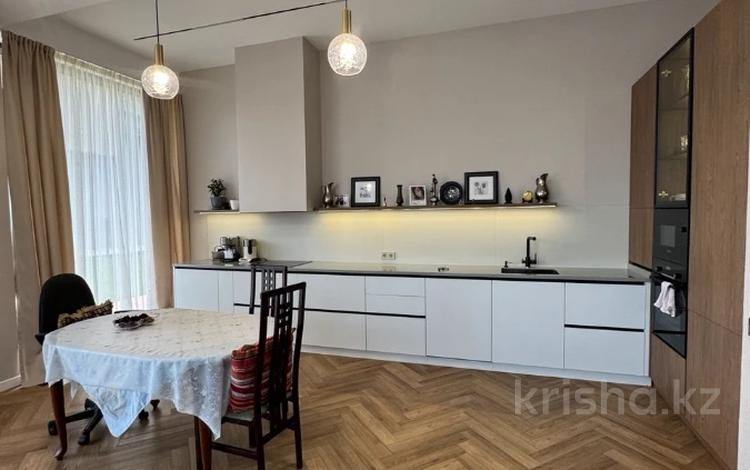 5-бөлмелі пәтер · 275 м² · 1/3 қабат, Кербулакская 8/1 к1, бағасы: 2.2 млн ₸ в Алматы, Медеуский р-н — фото 20