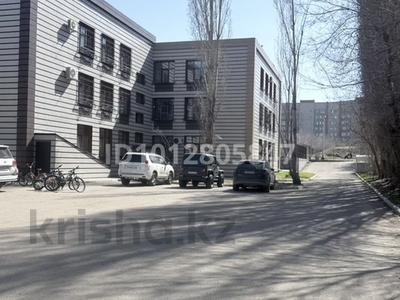 3-комнатная квартира · 92 м² · 3/3 этаж, Казыбек би 18 за 700 000 ₸ в Усть-Каменогорске