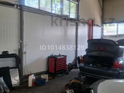 Жқб, автосервистер мен көлік жуу · 100 м², бағасы: 600 000 ₸ в Алматы, Наурызбайский р-н