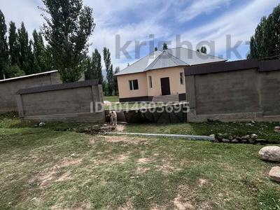 Отдельный дом · 5 комнат · 110 м² · 40 сот., Самал 34 — Қайнар ауылы Тау Самал, Біркөлікке жақын орналасқан таулы аймақ, таза ауа, дача немесе демалыс орнына ыңғайлы. за 60 млн ₸ в 
