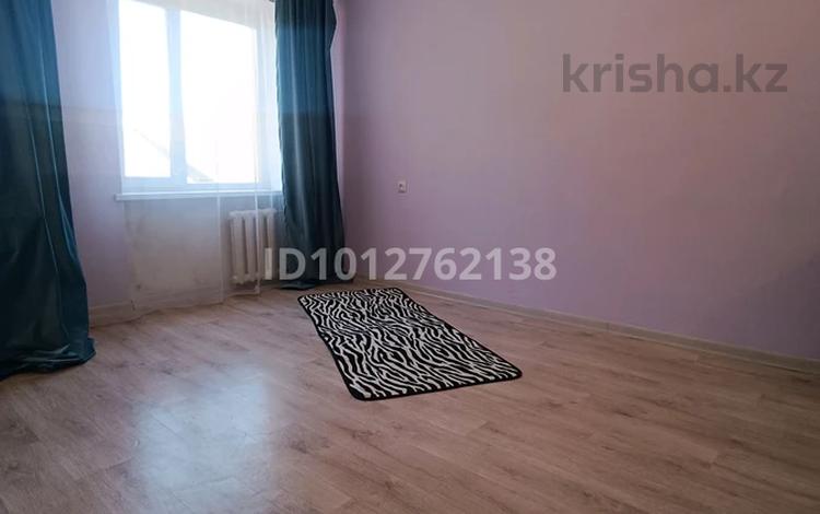 1-бөлмелі пәтер · 14 м² · 3/5 қабат, Конституции 14/1 — Ж/Д вокзал, бағасы: 7.5 млн ₸ в Астане, р-н Байконур — фото 2