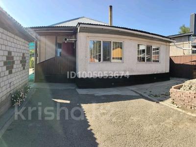 Отдельный дом · 3 комнаты · 90 м² · 8.4 сот., Абылайхана 210 — Пересечение ул Жабаева и улАбылайхана за 38 млн 〒 в Талдыкоргане