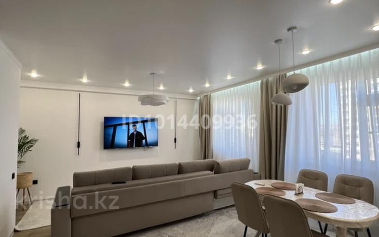 3-комнатная квартира · 68 м² · 8/9 этаж, 9-й микрорайон 29 за 250 000 ₸ в Талдыкоргане — фото 2