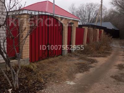 Дача · 2 комнаты · 80 м² · 6 сот., Ск Строитель4 63 — Мунайши (бывший профилактории Строитель.) за 15 млн 〒 в Актобе, жилой массив Кирпичный