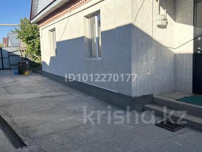 Жеке үй · 5 бөлме · 100 м² · 10 жүзд., Молдагулова 23 — Пересечение Молдагулова Ногайбвй, бағасы: 40 млн ₸ в Зайсане
