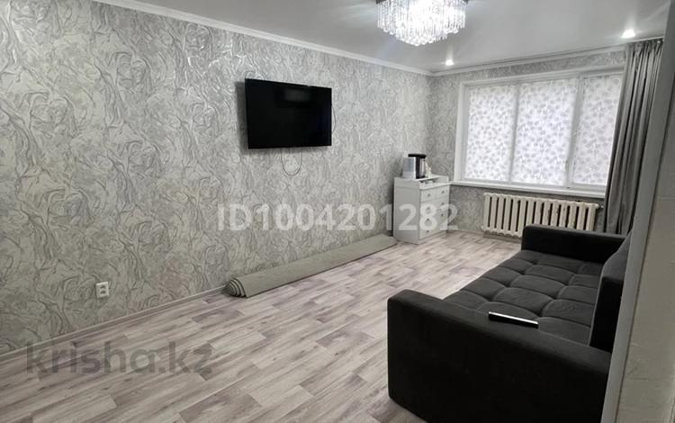 2-бөлмелі пәтер · 56 м² · 1/5 қабат, мкр 8, Алии Молдагуловой — Жд управление, бағасы: 190 000 ₸ в Актобе — фото 2