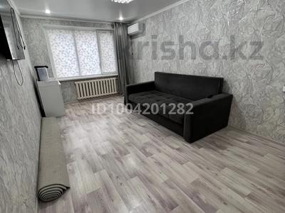 2-комнатная квартира · 55 м² · 1/5 этаж, мкр 8 — Жд управление за 200 000 〒 в Актобе