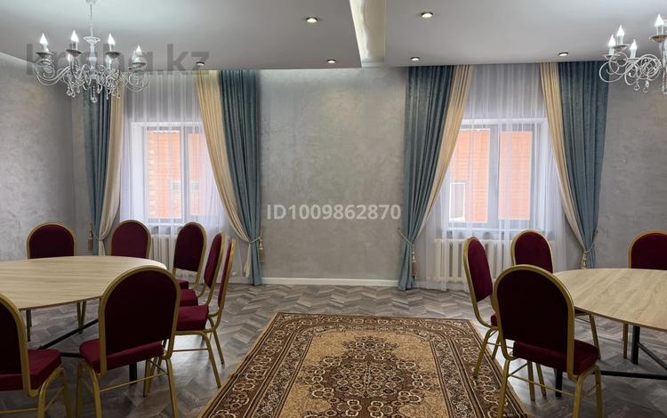 Жеке үй · 12 бөлме · 460 м² · 16 жүзд., Бозбиик 13 — ТД Рахмет, бағасы: 3 млн ₸ в Астане, Сарыарка р-н — фото 7