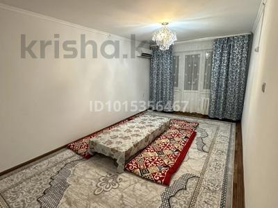 2-бөлмелі пәтер · 52 м², Абая 36 — универсам, бағасы: 12 млн ₸ в 