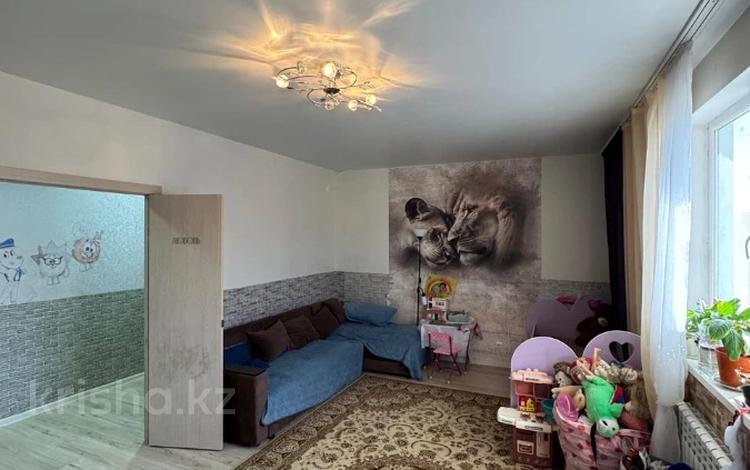 2-комнатная квартира · 70 м² · 9/10 этаж, Базовая 4/4 за 26 млн ₸ в Усть-Каменогорске — фото 5
