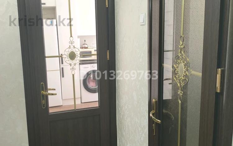 3-комнатная квартира · 82 м² · 2/5 этаж, Желтоксан 20 — Автономное отопление, кондиционер, не угловая, кирпичный дом толщина с за 37.5 млн ₸ в Шымкенте — фото 2