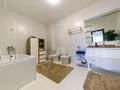3-комнатная квартира · 175 м² · 1/4 этаж, Шоссе Коргалжын 4/2 за 500 000 ₸ в Астане, Нура р-н — фото 3
