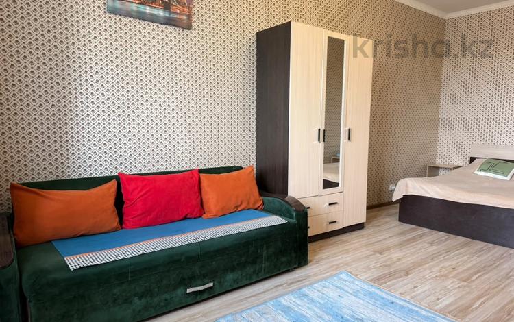 1-комнатная квартира · 45 м² · 3/12 этаж, Молдагуловой за 17 млн ₸ в Актобе — фото 3