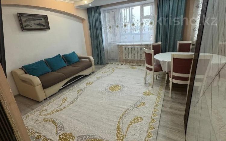 4-комнатная квартира · 81.5 м² · 10/12 этаж, 15 микрорайон 18 за 32 млн ₸ в Семее — фото 2