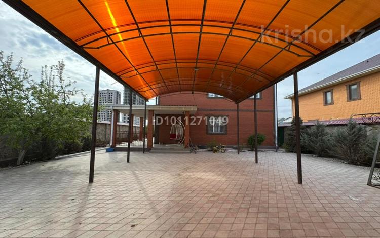 Отдельный дом · 6 комнат · 245.9 м² · 9 сот., мкр Жеруйык, З.Гумарова 1 за 85 млн ₸ в Атырау — фото 3