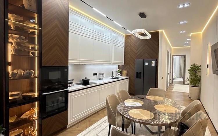 3-комнатная квартира · 80 м² · 5/12 этаж, Тургут Озала 194 за 600 000 ₸ в Алматы, Алмалинский р-н — фото 2