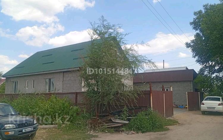 Отдельный дом · 4 комнаты · 100 м² · 6 сот., 17 линия 390 за 16.5 млн ₸ в Караой — фото 12