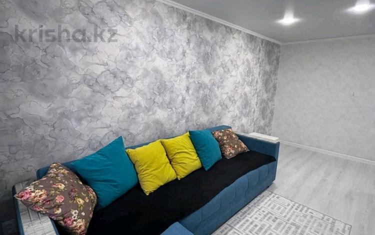 2-комнатная квартира · 45 м² · 3/5 этаж, мкр Михайловка , Касыма Аманжолова 17 — Сейфуллина, Кардиология, Макажанова, Онкология, Крылова, Акжан, Санад за 15 000 ₸ в Караганде, Казыбек би р-н — фото 2
