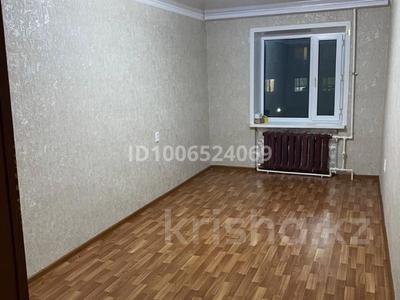 3-комнатная квартира · 58 м² · 4/5 этаж, Пришахтинск, 21й микрорайон 2 за 130 000 〒 в Караганде, Алихана Бокейханова р-н