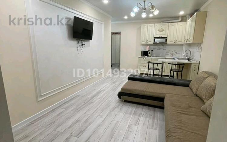 1-комнатная квартира · 38 м² · 3/17 этаж, Толе би 185А за 320 000 ₸ в Алматы, Алмалинский р-н — фото 2