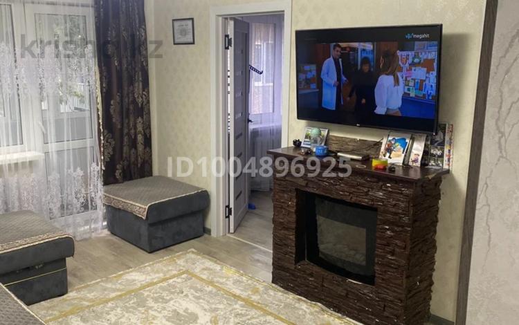 3-бөлмелі пәтер · 47 м² · 5/5 қабат, Пришахтинск, 22й микрорайон 25, бағасы: 13.7 млн ₸ в Караганде, Алихана Бокейханова р-н — фото 2