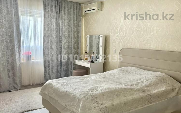 1-комнатная квартира · 36.4 м² · 3/5 этаж, 27-й мкр 74 — Удобное расположение в центре города. Рядом мечеть, школа, супермаркеты, магазины и остановки общественного транспорта. Всё необходимое находится в шаговой доступности. за 12 млн ₸ в Актау — фото 2