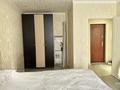 1-комнатная квартира · 36.4 м² · 3/5 этаж, 27-й мкр 74 — Удобное расположение в центре города. Рядом мечеть, школа, супермаркеты, магазины и остановки общественного транспорта. Всё необходимое находится в шаговой доступности. за 12 млн ₸ в Актау — фото 2