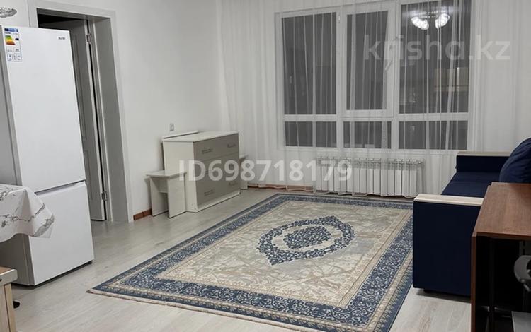 2-комнатная квартира · 42 м² · 3/10 этаж, мкр Аккент 100 за 230 000 ₸ в Алматы, Алатауский р-н — фото 2