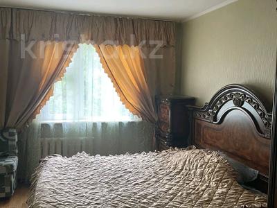 2-бөлмелі пәтер · 48 м² · 3/5 қабат, 8-шағынаудан 15 — Аскарова, бағасы: 180 000 ₸ в Шымкенте, Туран р-н