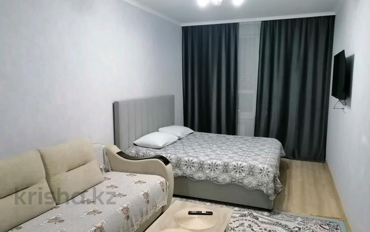 1-бөлмелі пәтер · 50 м² · 13/19 қабат, А-62 1/2 — Нұрлы жол вокзал, Байтұрсынова-Нажмиденова, бағасы: 15 000 〒 в Астане, Сарайшык р-н — фото 2