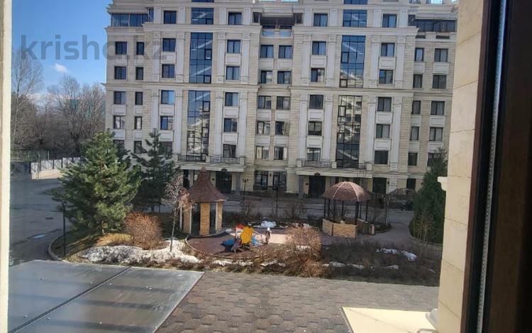 4-комнатная квартира, 140 м², 2/7 этаж помесячно, Митина 4