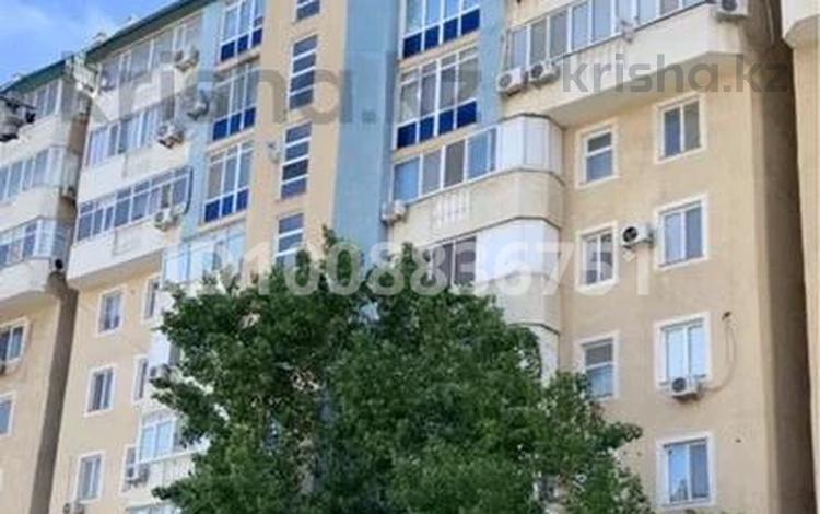 4-комнатная квартира · 104 м² · 1/9 этаж, Сатпаева 48 Д за 190 000 〒 в Атырау, мкр Авангард-4 — фото 10