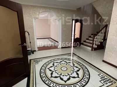 Жеке үй · 6 бөлме · 200 м² · 8.3 жүзд., Сатпаева 14, бағасы: 700 000 ₸ в 