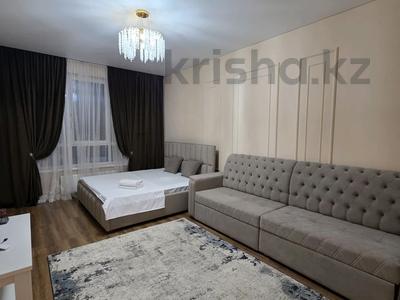 Аренда квартир посуточно в Шымкенте: 1-комнатная квартира · 54 м² · 10/16 этаж, мкр Нурсат 2, Назарбаева 14 — Шаяхметова за 18 000 〒 1-комнатная квартира · 54 м² · 10/16 этаж, мкр Нурсат 2, Назарбаева 14 — Шаяхметова за 18 000 〒 в Шымкенте, Каратауский р-н