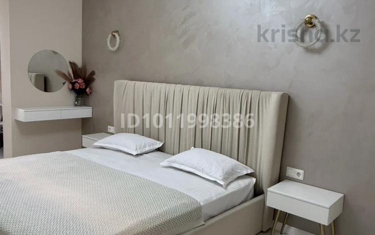 3-комнатная квартира · 100 м² · 9/9 этаж, Кабанбай батыра 60а/4 за 50 000 ₸ в Астане, Есильский р-н — фото 2